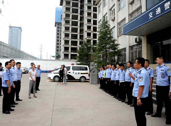 開元集團(tuán)持續(xù)幫扶洛寧瓜農(nóng)——5000斤愛心西瓜慰問洛陽(yáng)一線交警