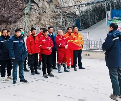 實(shí)戰(zhàn)演練，防患未“燃”｜雙河金礦開展冬季火災(zāi)應(yīng)急預(yù)案演練